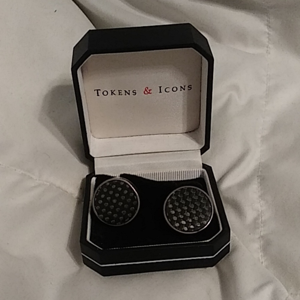 NEW!!! Men's... Tokens & Icons cuff links!